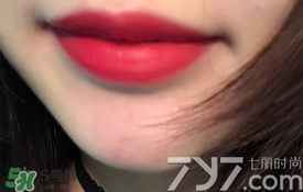 美寶蓮女皇色是哪個色號？美寶蓮女皇色口紅試色