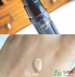 cpb粉底液和粉霜哪個好？cpb粉底液和粉霜區(qū)別