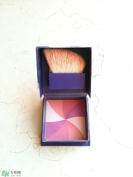 benefit貝玲妃彩妝怎么樣?貝玲妃彩妝有什么推薦? benefit貝玲妃彩妝怎么樣?貝玲妃彩妝有什么推薦?