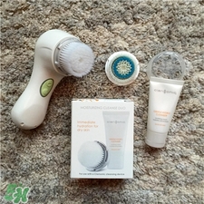 Clarisonic洗臉?biāo)⒃趺闯潆?Clarisonic洗臉?biāo)⒊潆姺椒? alt=