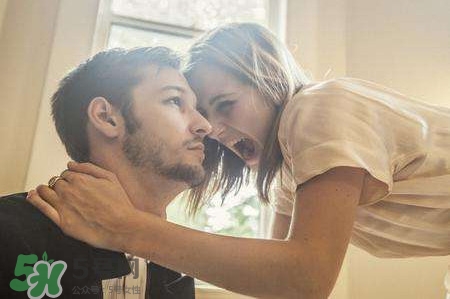 男人為什么會出軌？男人出軌的5大征兆