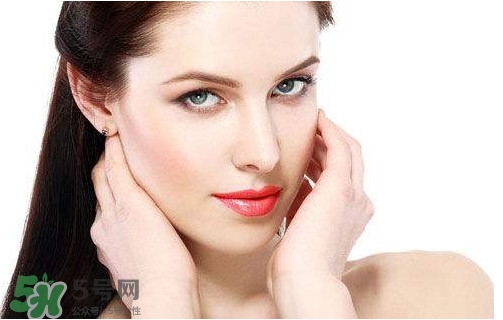 滴眼液對眼睛好嗎？滴眼液對眼睛好不好