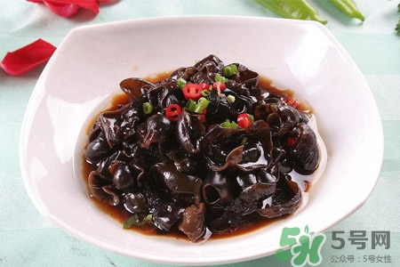 黑木耳可以隔夜吃嗎？黑木耳能過(guò)夜吃嗎？