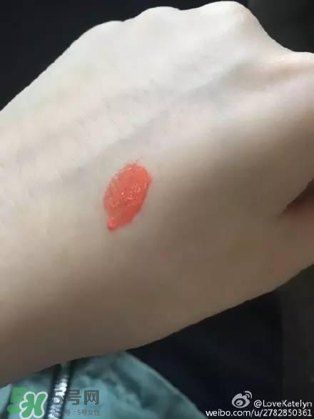 ysl唇釉怎么刻字？ysl唇釉哪里可以刻字？