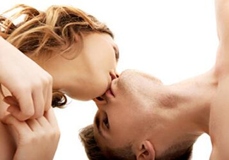 男人看片會怎樣？男人看片心里想的是什么