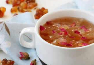 玫瑰水泡面膜怎么樣？玫瑰水怎么泡面膜？