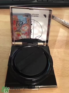 ysl蕾絲氣墊粉餅怎么用？ysl超模蕾絲氣墊粉餅使用方法