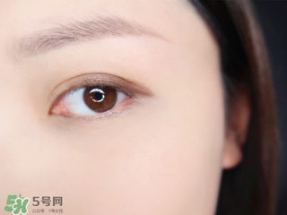 混油皮用什么粉底液 不同膚質(zhì)用什么粉底液 混油皮用什么粉底液 不同膚質(zhì)用什么粉底液