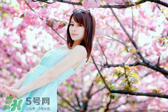 上妝前怎么護(hù)膚 化妝前護(hù)膚流程步驟 上妝前怎么護(hù)膚 化妝前護(hù)膚流程步驟