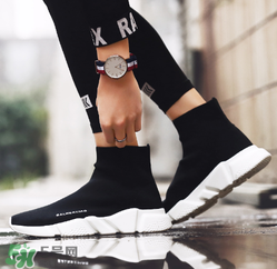 今年流行乾隆皇帝的鞋是什么鞋？乾隆皇帝的鞋就是襪子鞋嗎？