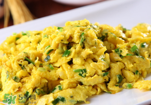 哺乳期可以吃香椿炒雞蛋嗎？哺乳期可以吃香椿炒雞蛋嗎？