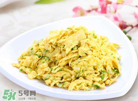 香椿炒雞蛋有毒嗎？香椿炒雞蛋的禁忌