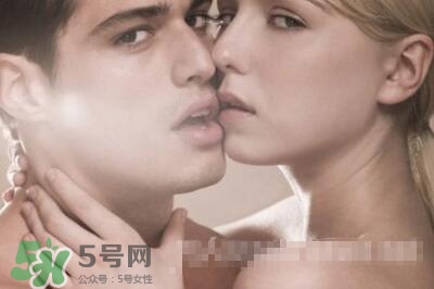 夫妻兩地分居怎么解決生理需求？夫妻兩地分居該如何相處？