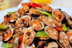 花甲里面黑色的東西能吃嗎？花甲里面黑色的是什么？