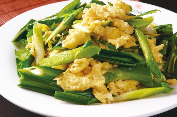 蒜苗是發(fā)物嗎？蒜苗是不是發(fā)物