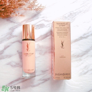 粉底液為什么會(huì)搓泥？粉底液搓泥的原因