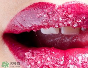 漂唇幾天后能掉完皮？漂唇后怎么掉皮？