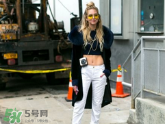 露臍裝怎么搭配？露臍裝怎么搭配好看？