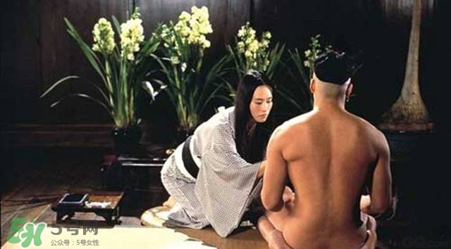 雙性戀人群的內(nèi)心獨(dú)白 雙性戀人群的內(nèi)心獨(dú)白