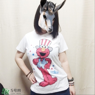 優(yōu)衣庫xKAWS合作系列衣服多少錢與試穿圖片 優(yōu)衣庫xKAWS合作系列衣服多少錢與試穿圖片