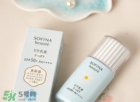 蘇菲娜藍(lán)小花和白小花哪個好？sofina蘇菲娜藍(lán)小花和白小花對比