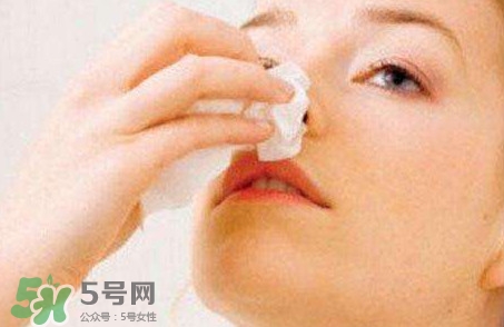 鹽水洗鼻能治好鼻炎嗎？鹽水洗鼻的正確方法