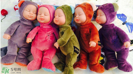 餃子送米雅的娃娃是什么牌子？比伯娃娃怎么樣？