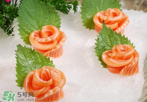 三文魚放冷藏還是冷凍？三文魚冷藏好還是冷凍好？