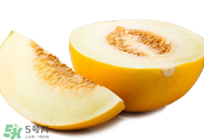 甜瓜和海鮮能一起吃嗎？吃海鮮能吃香瓜嗎？