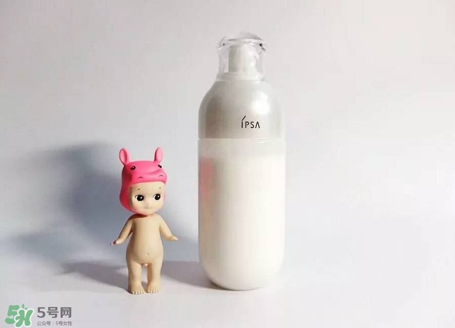 混油皮夏天用的護(hù)膚品 混油皮夏季護(hù)膚日常推薦 混油皮夏天用的護(hù)膚品 混油皮夏季護(hù)膚日常推薦