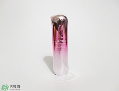 混油皮夏天用的護(hù)膚品 混油皮夏季護(hù)膚日常推薦 混油皮夏天用的護(hù)膚品 混油皮夏季護(hù)膚日常推薦