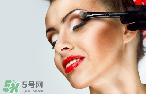初學(xué)者怎么畫(huà)眼影?初學(xué)者如何畫(huà)眼影? 初學(xué)者怎么畫(huà)眼影?初學(xué)者如何畫(huà)眼影?
