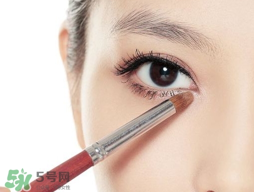 初學(xué)者怎么畫(huà)眼影?初學(xué)者如何畫(huà)眼影? 初學(xué)者怎么畫(huà)眼影?初學(xué)者如何畫(huà)眼影?