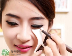 初學(xué)者怎么畫眼線?初學(xué)者畫眼線步驟圖解 初學(xué)者怎么畫眼線?初學(xué)者畫眼線步驟圖解