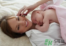 夏天做月子穿什么鞋？夏天做月子如何選擇鞋子？