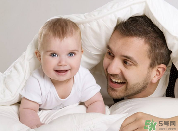 夏天嬰兒穿什么？夏天嬰兒穿什么合適？