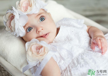 夏天嬰兒穿什么？夏天嬰兒穿什么合適？