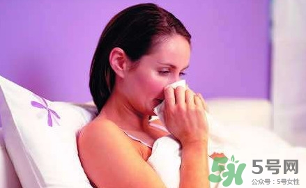 夏天刮痧好嗎？夏天拔罐好還是刮痧好？