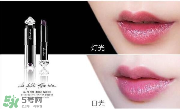 嬌蘭小黑裙甜漾唇膏061試色 嬌蘭小黑裙唇膏061試色圖 嬌蘭小黑裙甜漾唇膏061試色 嬌蘭小黑裙唇膏061試色圖