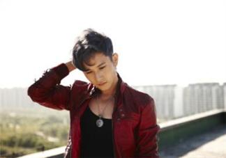 劉洲成家暴是真的嗎？劉洲成什么時(shí)候結(jié)的婚？