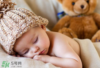 夏天寶寶可以穿開襠褲嗎？寶寶穿開襠褲有什么危害嗎？