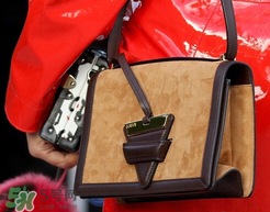 loewe三角包正品多少錢？羅意威巴塞羅那三角包專柜價格