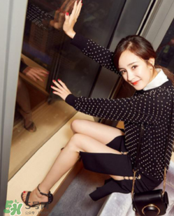 mk相機(jī)包多少錢？michael kors相機(jī)包專柜價(jià)格