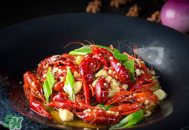 蒜香小龍蝦怎么做好吃？蒜香小龍蝦的家常做法