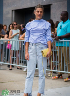 藍(lán)色襯衫搭配什么褲子？藍(lán)色襯衣配什么顏色褲子？