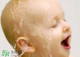 寶寶濕疹可以用金銀花洗臉嗎？金銀花洗臉能治療濕疹嗎？