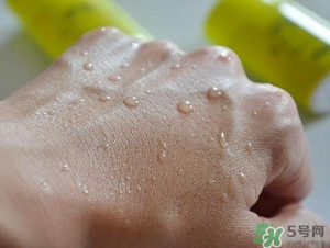 安耐曬bb霜色號(hào)試色 安耐曬bb霜試色圖 安耐曬bb霜色號(hào)試色 安耐曬bb霜試色圖