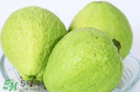 番石榴中間的籽能吃嗎？番石榴里面的籽能吃嗎