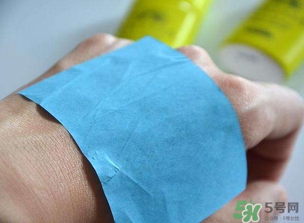 安耐曬bb霜色號(hào)試色 安耐曬bb霜試色圖 安耐曬bb霜色號(hào)試色 安耐曬bb霜試色圖