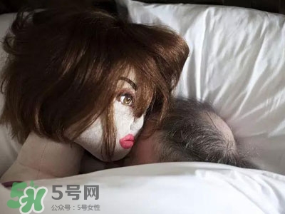 單身男人與充氣娃娃的日常 這些男人的戀人是充氣娃娃 單身男人與充氣娃娃的日常 這些男人的戀人是充氣娃娃